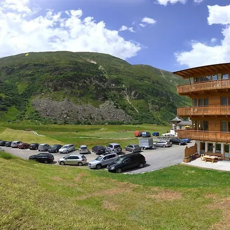 בית הארחה Haus Alpenblick 3*